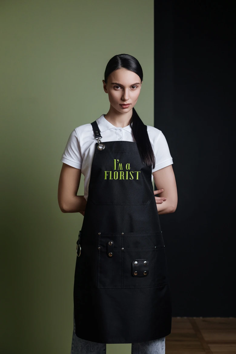 Фартук с вышивкой I AM A FLORIST, салатовый цвет